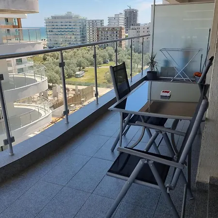 3 Camere, In Casa Del Mar Mamaia Nord アパート *